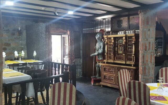 Posada Medieval el Manjon