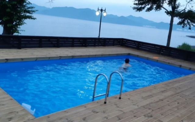 Namhae Zen House Pension