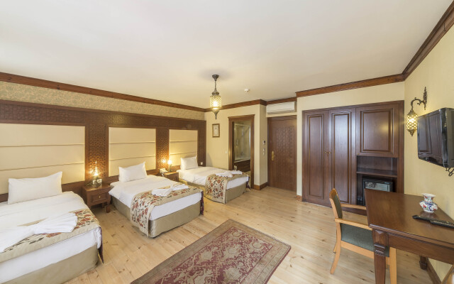 Lalinn Hotel