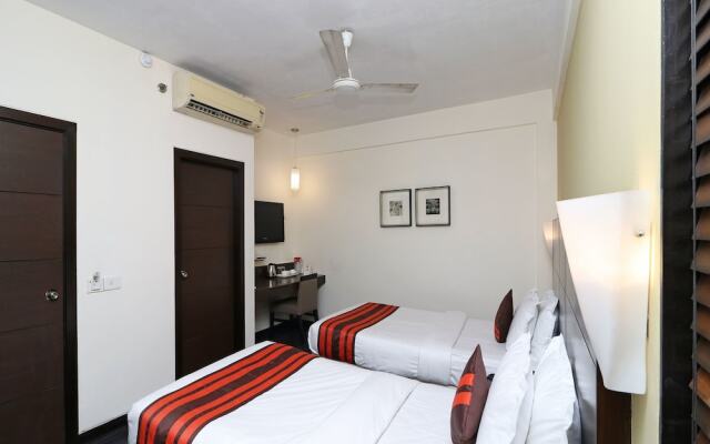 OYO 24067 Hotel Royal Paradise