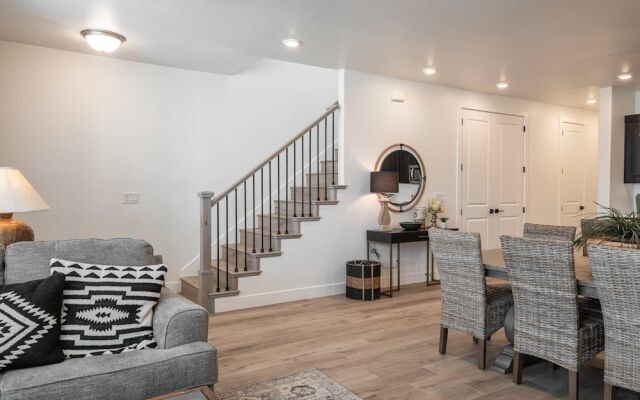 Desert Azul by RedAwning