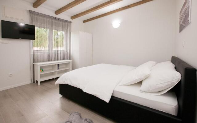 Studio apartments Tara