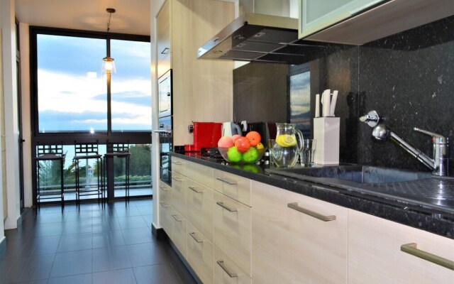 Magi Paradise Near the Beach by Madeira Sun Travel