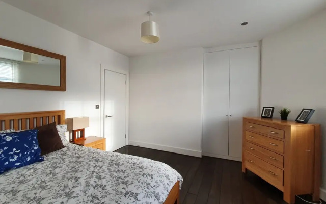 Elegant Executive Apartment in Reading