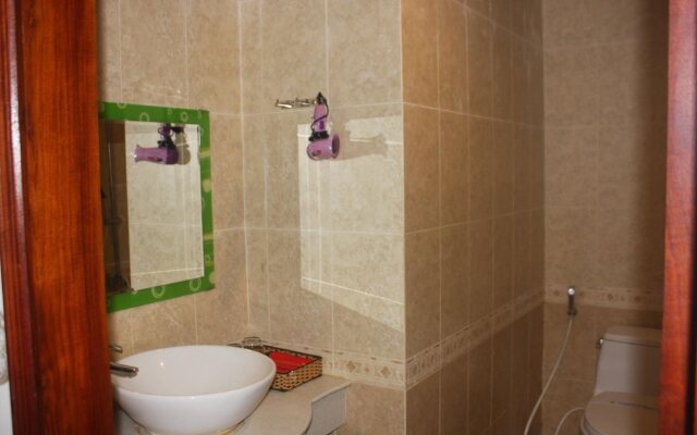 Mays Hotel- Ben Thanh Market