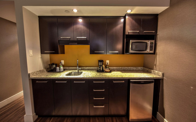 Radisson Hotel Montreal Airport