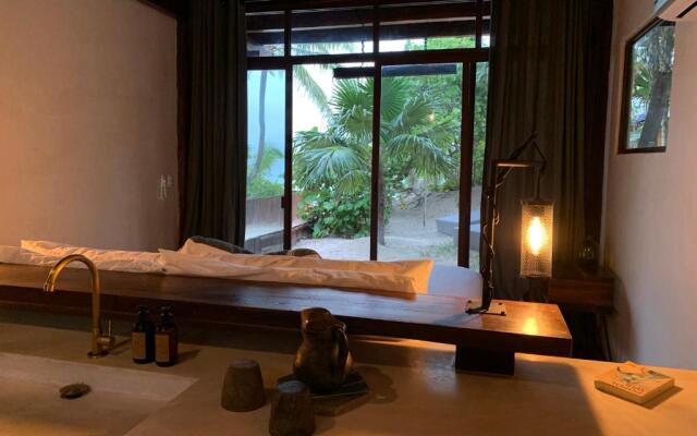Libelula Tulum Beachfront Hotel