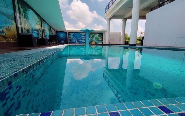 Sambhabana Hotel & Suites