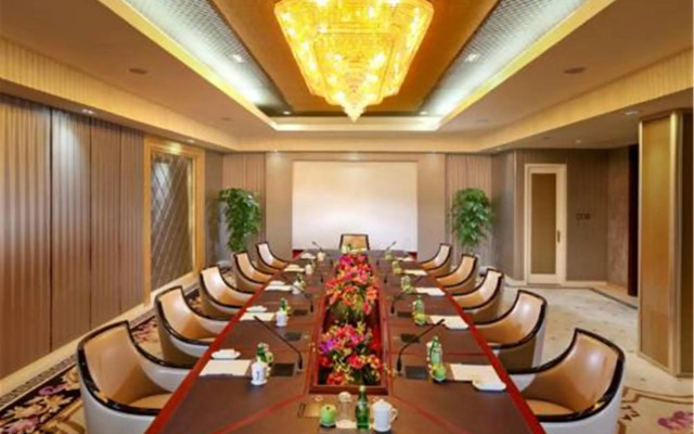 Royal International Hotel
