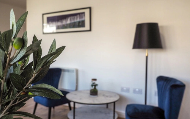 SA Today Apartments Farnborough with Fibre Wi-Fi & Netflix