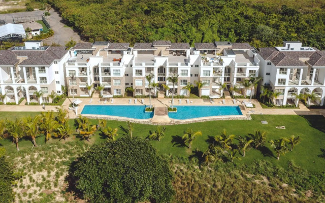 Unique Pool & Golf view retreat 1BR at Cana Pearl