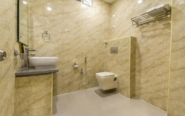 K & M International Business Hotel