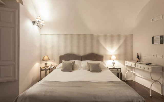 Locanda Don Serafino Historical Boutique Hotel