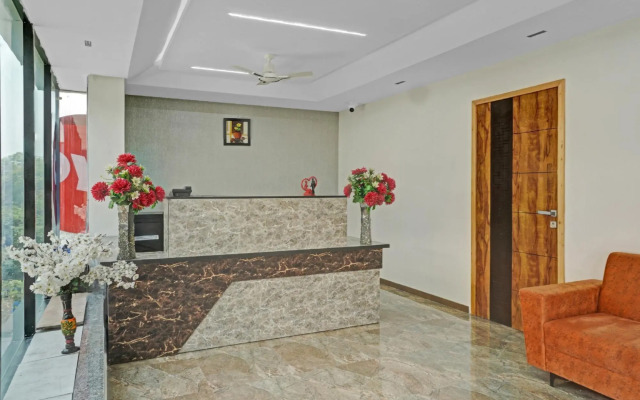 Capital O 85756 Hotel Santeria Inn