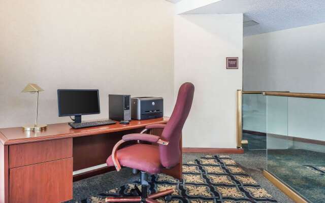 Comfort Inn Cleveland Airport