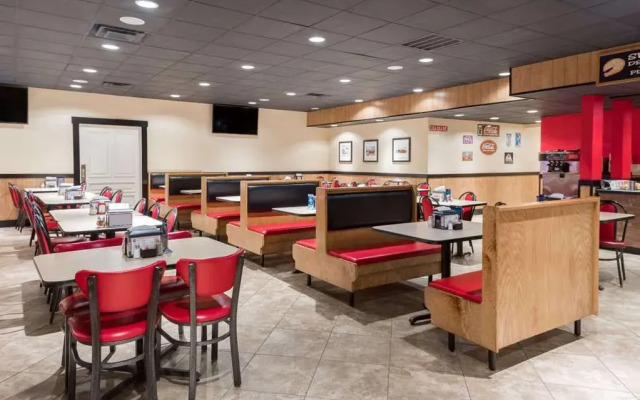 Ramada By Wyndham Mountain Home