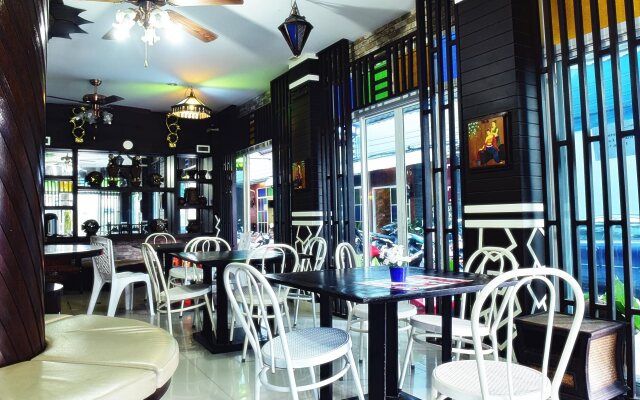 Hotel The Journey Patong New