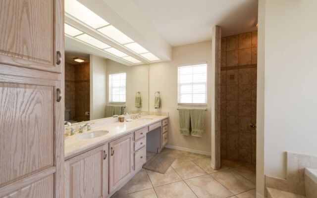 1130 Lighthouse Court