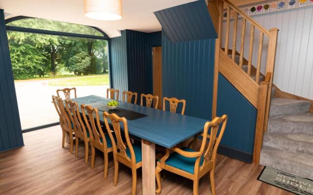 Netherdale House & The Coach House