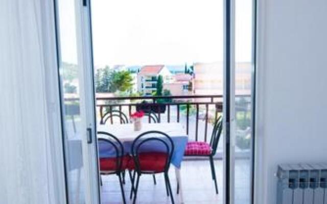 Apartmani Sutic & Restaurant San