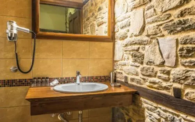 Iliopetra Suites