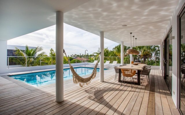 Luxurious Villa Coconut With Private Pool