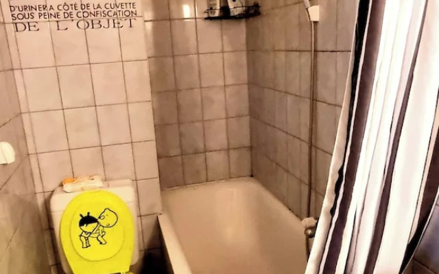 Very Bright Apartment in the Center of the City