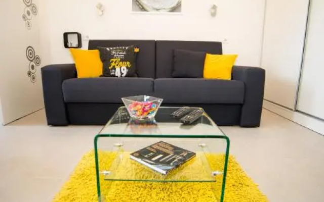 Apartment Simple