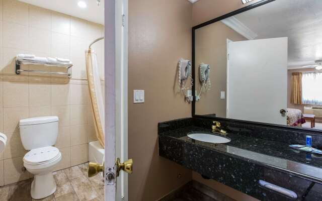 Rodeway Inn Cypress - Near Cypress College