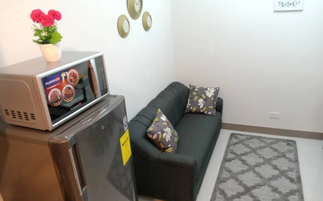 Luxurious Bayview 2BR Near MOA Picc CCP Free Wifi