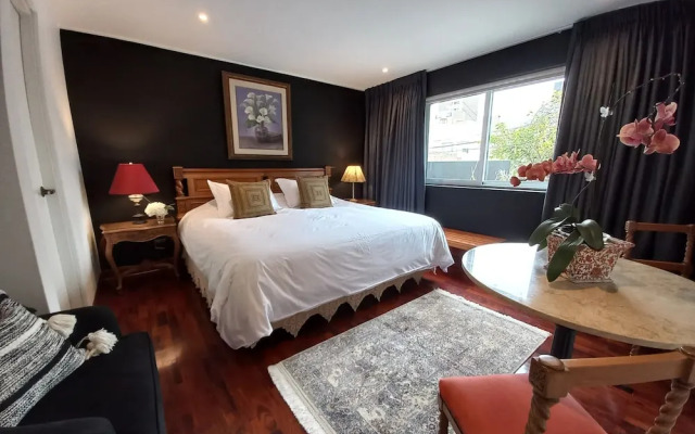 Ana Frank Boutique Hotel