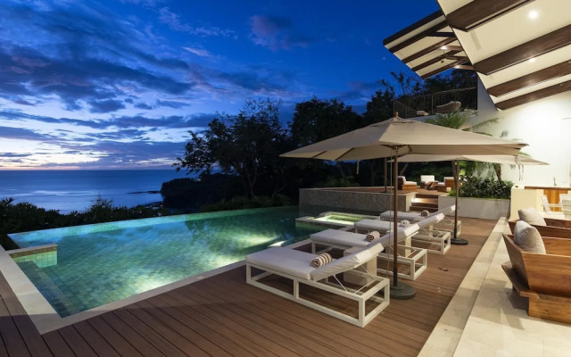 Villa Belvedere Pacific Sunsets 2 Private Pools