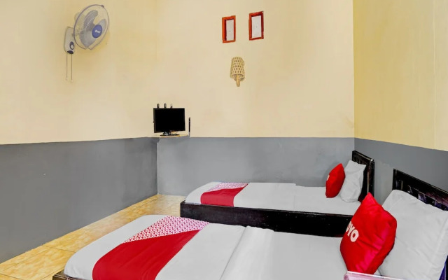 OYO 90405 Penginapan Sasti KuninganNearTaman Cirendang