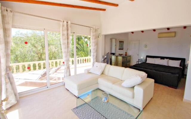 Michelle - sea view villa with private pool in Benissa