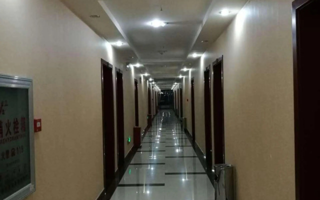 Yuxi Jiangnan Hotel (High-speed Railway Station)