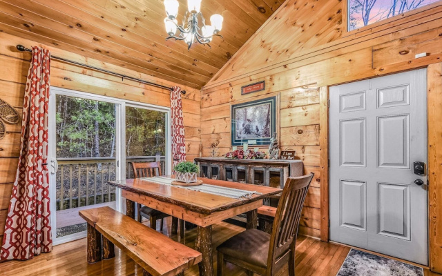 Tennessee Risky 3 Bedroom Cabin