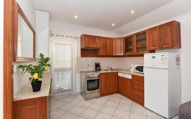 Apartments Liljana Privlaka