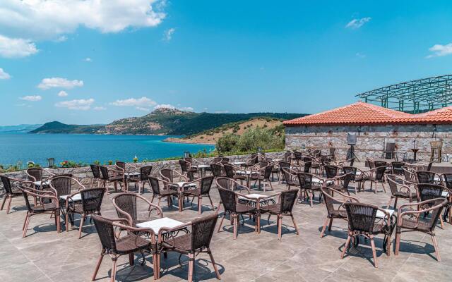 Assos Dove Resort & Spa Hotel