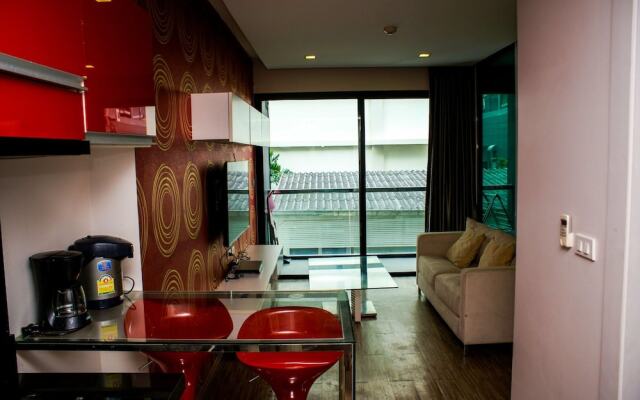 Sixty Six Pattaya Beach Road Apartment