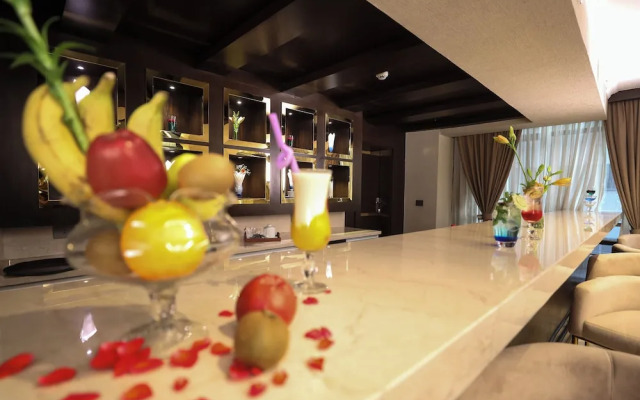 Cairo Taj Mohandessn Hotels & Suites