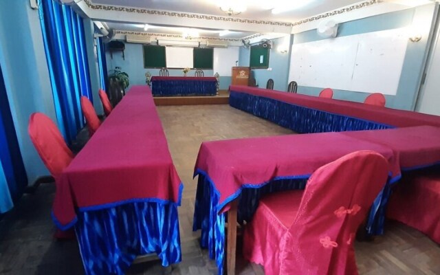 OYO 299 Hotel Sweet Home