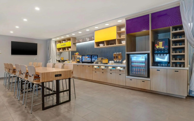 Home2 Suites by Hilton Las Vegas Southwest I-215 Curve