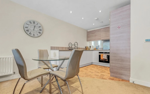 Alder House Serviced Apartment by Ferndale