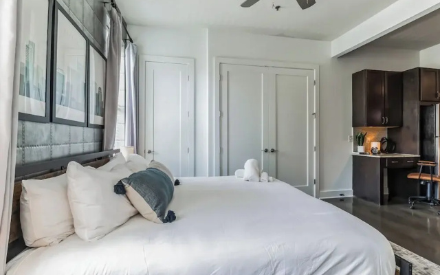 1 BDR Loft Close to Vanderbilt Hospital