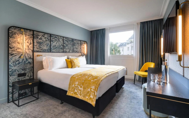 One One Bangkok Hotel