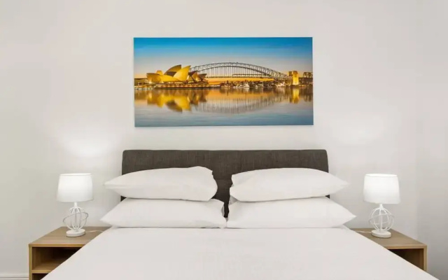 Traditional 2-bed Terrace House in Millers Point