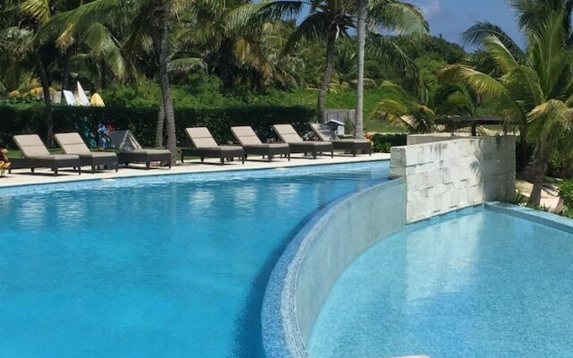Tu Mirada al Mar Beachfront Tower & Spa