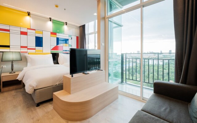 The Grand Jomtien by Favstay