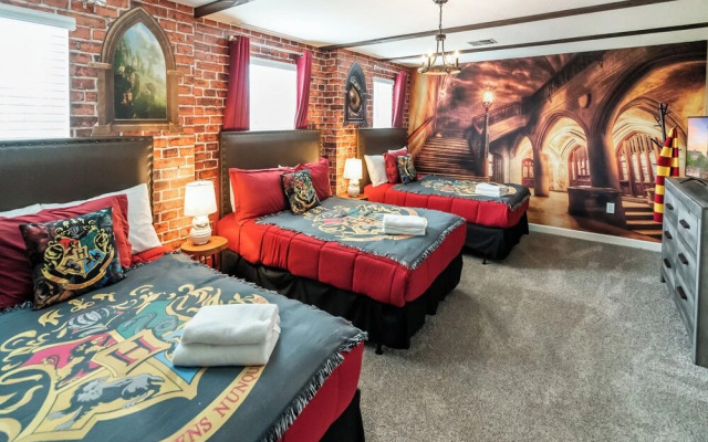 Storey Lake 10br Lakeview Home 4165