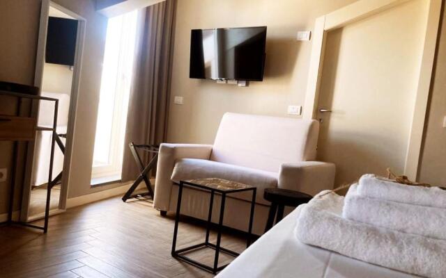 Gatto Bianco Rooms 42